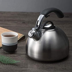 Kettle Stovetop Whistling Tea Kettle 2.5L Stainless Steel Whistling Kettle Gas and Electric Hobs Fast Boil Teapot for Home Kitchen Cafe Restaurant Camping Tea Kettle Stovetop Teapot Teapots