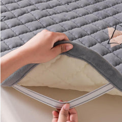 Velvet Futon Mattress with Elastic Band, Foldable Bed Mattress, Roll Up Japanese Floor Mattresses Portable Floor Tatami Mat Guest Bed for Travel Dormitories Camping,F,200x220cm/79x86in