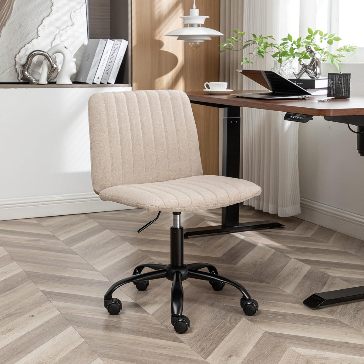 Teddy Velvet Desk Chair for Home Office, Makeup Vanity Chair for Bedroom Modern Swivel Rolling Chair for Women, Nail Desk for Women,Computer Chair with 15 ° Swing backrest (Pink)